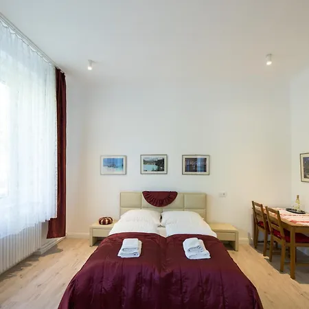 Wagner Villa 902 With Free Private Parking Budapest Exterior photo