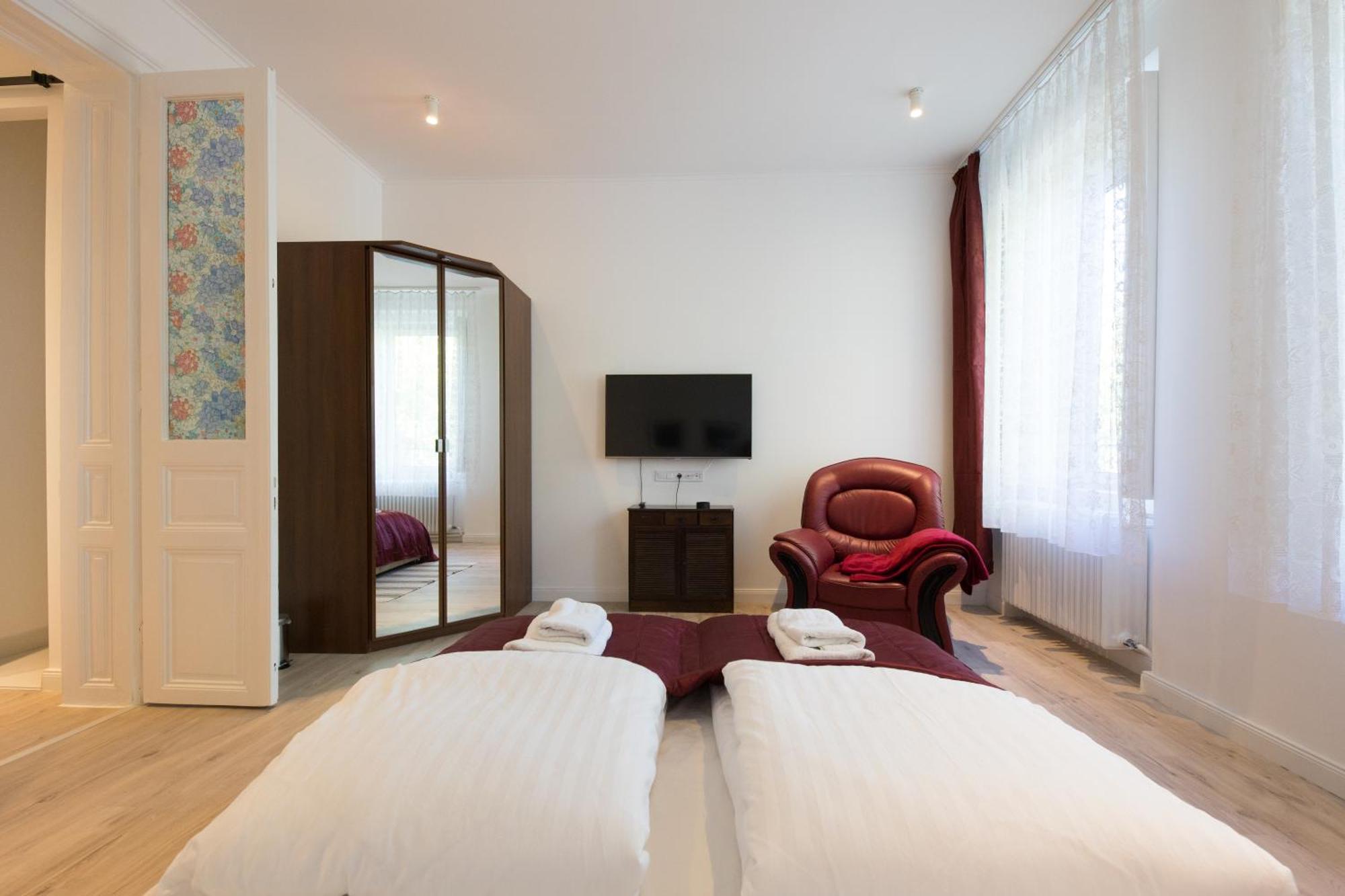 Wagner 902 With Free Private Parking Guest house